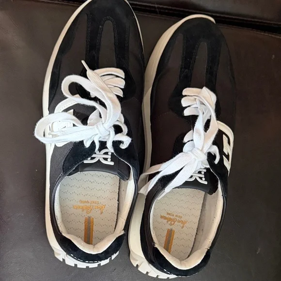 Sam Edelman Black and White Women's Sneakers - Picture 2 of 4